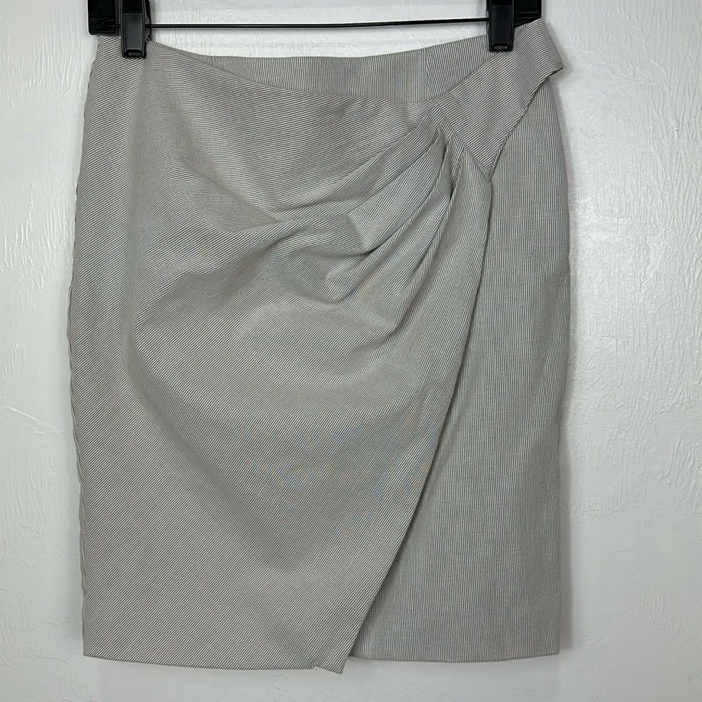 Poleci Gray White Striped Faux Wrap Pencil Midi Skirt Size 8 - Picture 1 of 10